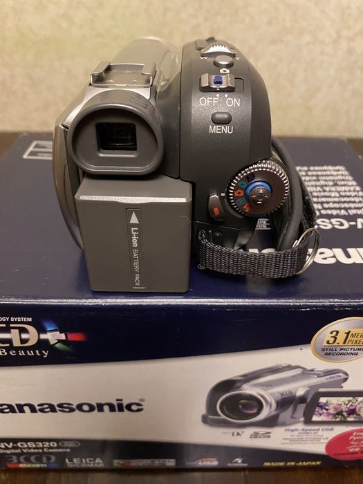Цифровая видеокамера Panasonic