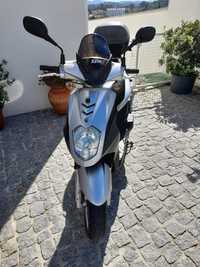 Vendo scooter 125