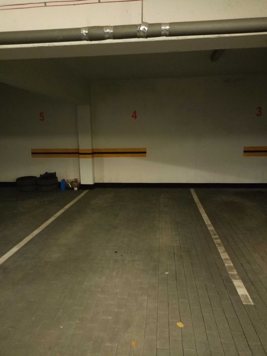 Wynajmę stanowisko postojowe w garazu podziemnym w Mragowie