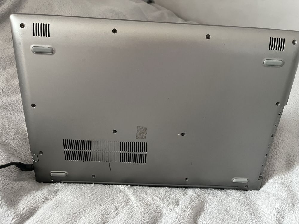 Laptop Lenovo ideapad 520-15IKB - stan używany