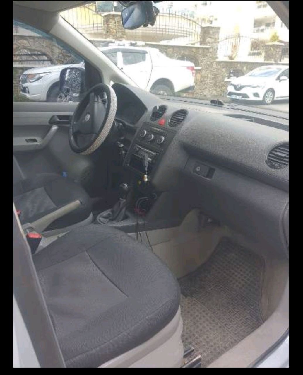 Продаю Volkswagen Caddy