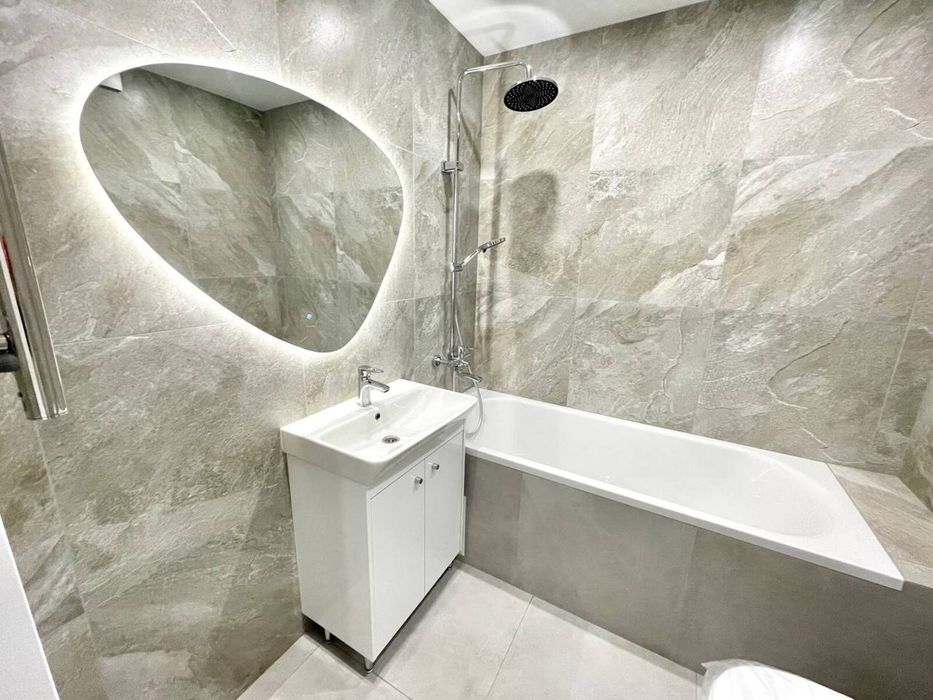 Продаж квартири по вулиці Смакули