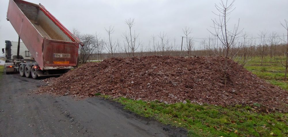Podłoże pieczarkowe popieczarkowe 50m3, W cenie sprawozdanie z badan