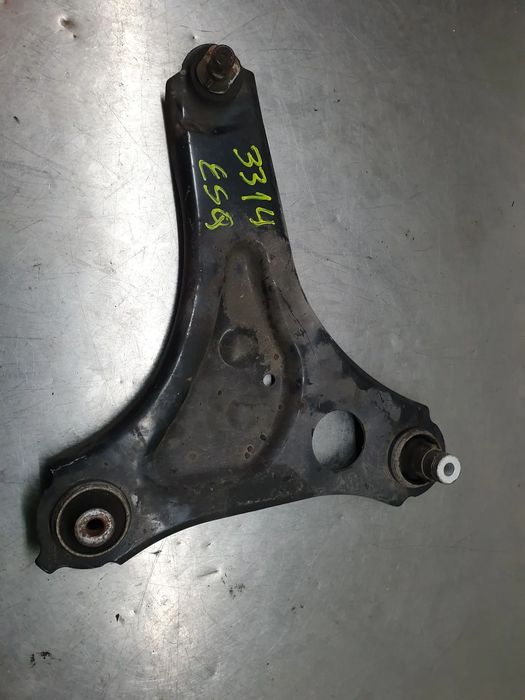 Braço de suspensão frente esquerdo RENAULT Twingo III (BCM_)
