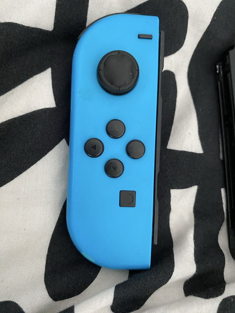 nintendo switch z trzema grami