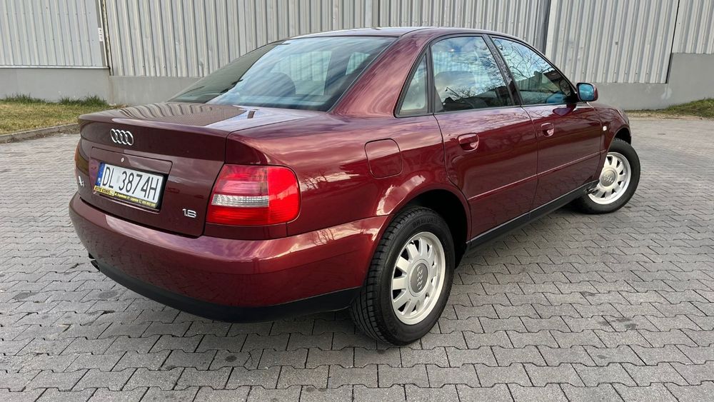 Audi A4  *74 tys. km * stan kolekcjonerski * sprowadzony * zarejestro