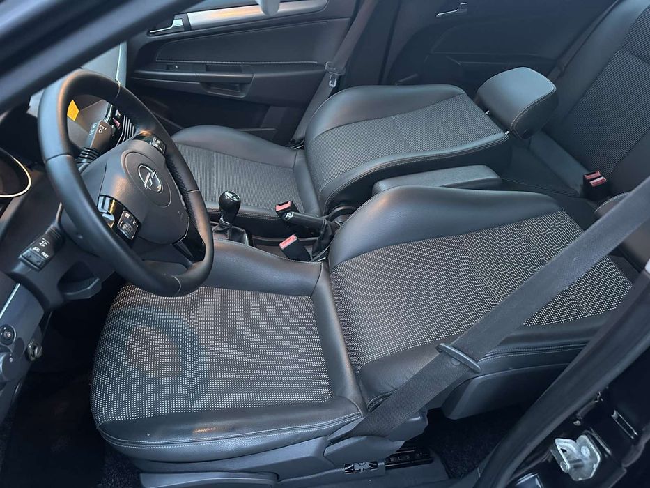 Продається гарний автомобіль