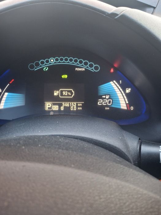 Продам Ниссан Лиф