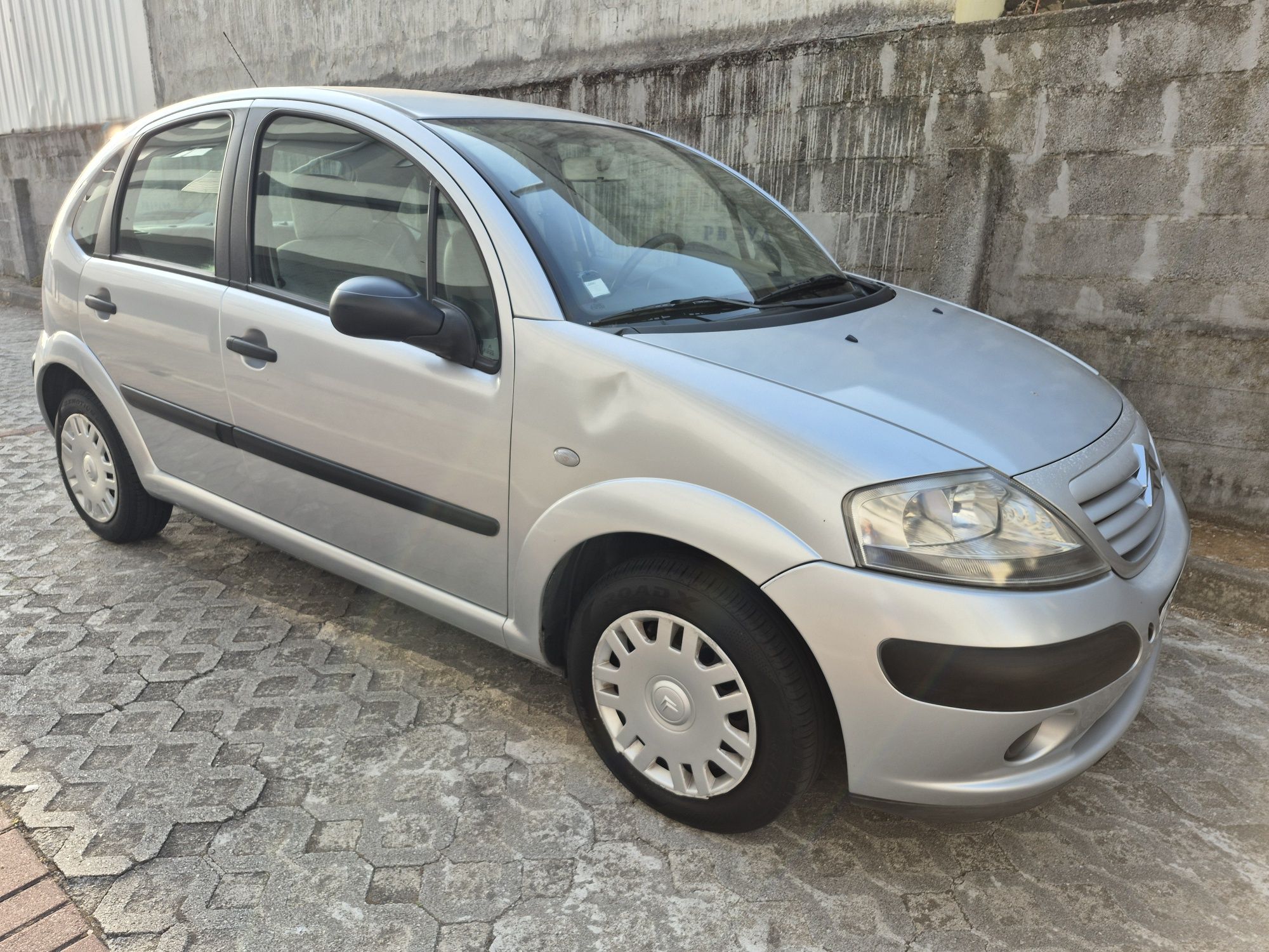 Citroën C3 1.1 Gasolina -2002 | Inspecção e IUC