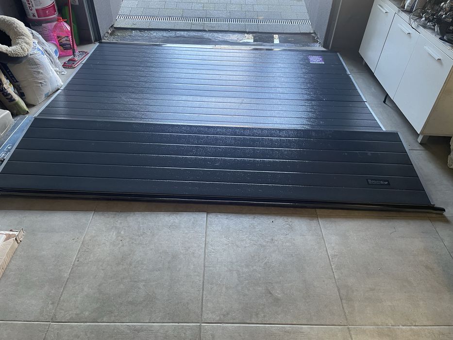 Brama garażowa segmentowa z napędem