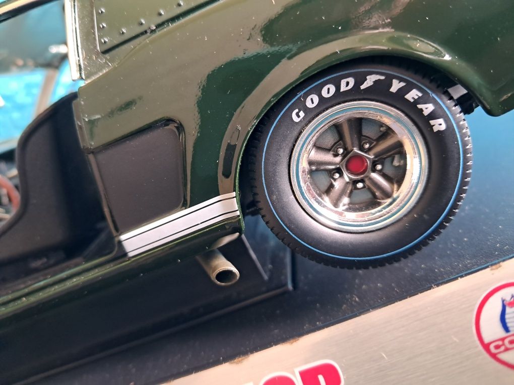 Shelby GT350 1:18