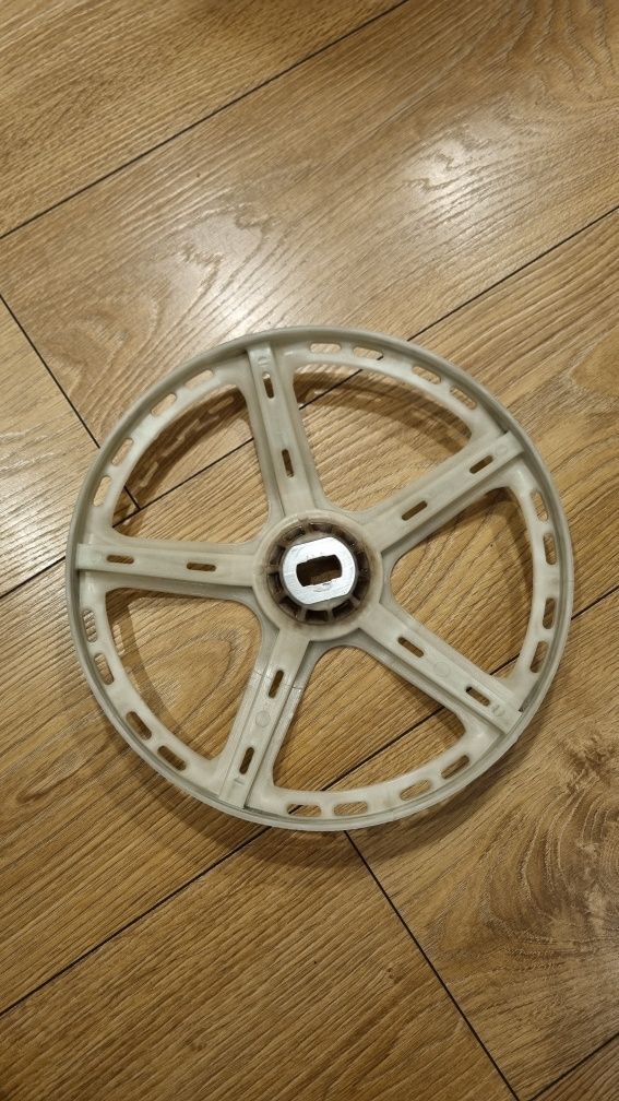 Koło pasowe pralki Electrolux EWG147410W