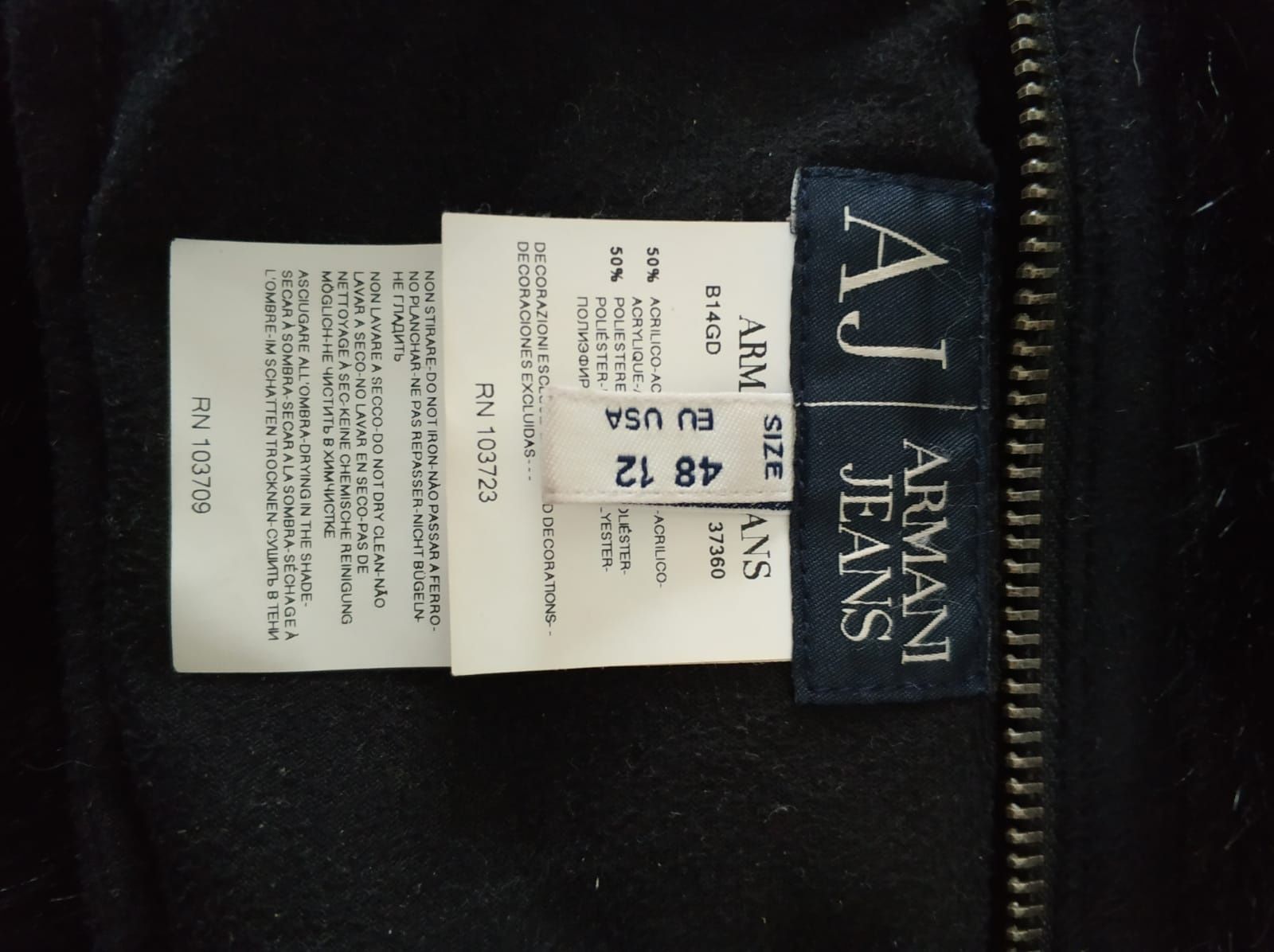 Armani jeans kurtka dwustronna ze sztucznym futerkiem roz 48 czarna