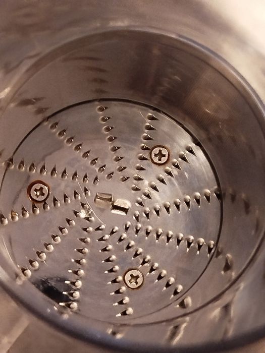 Łucznik sokowirówka 600W