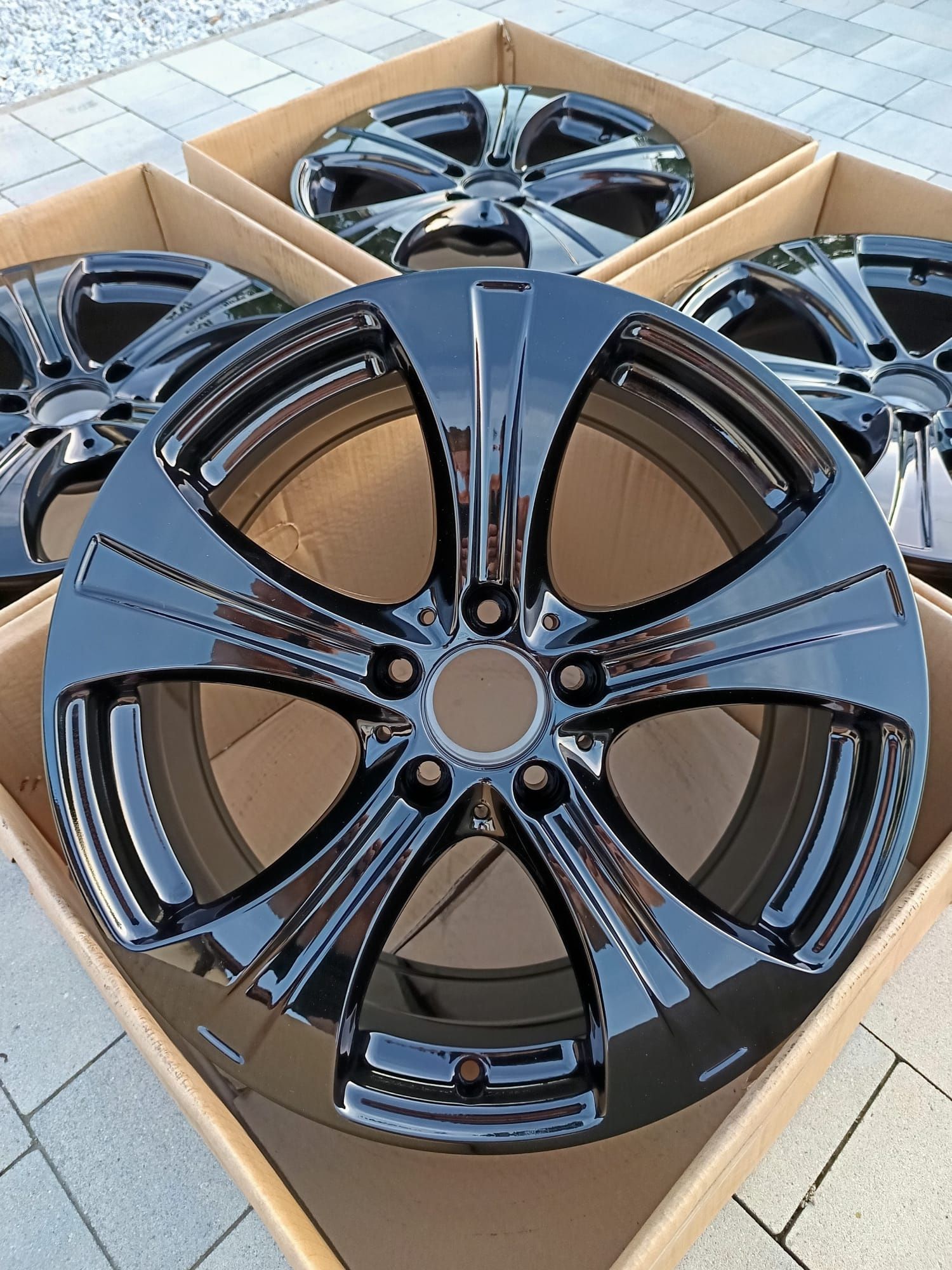 #M10C Alufelgi R18 5x112 Audi A4 A6 A7 A8 Q2 Q3 Q5 S3 S4 S5 S6