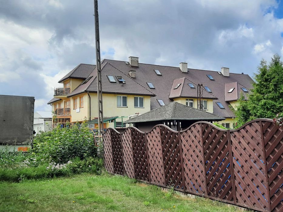 Pokój mieszkalno-biurowy z łazienką i aneksem kuchennym -  40 mkw 2-p.