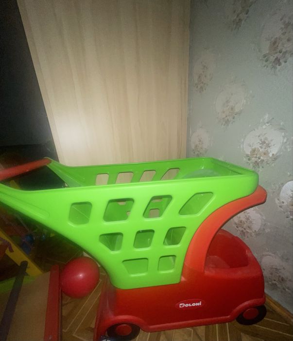 Іграшковий візок для іграшок