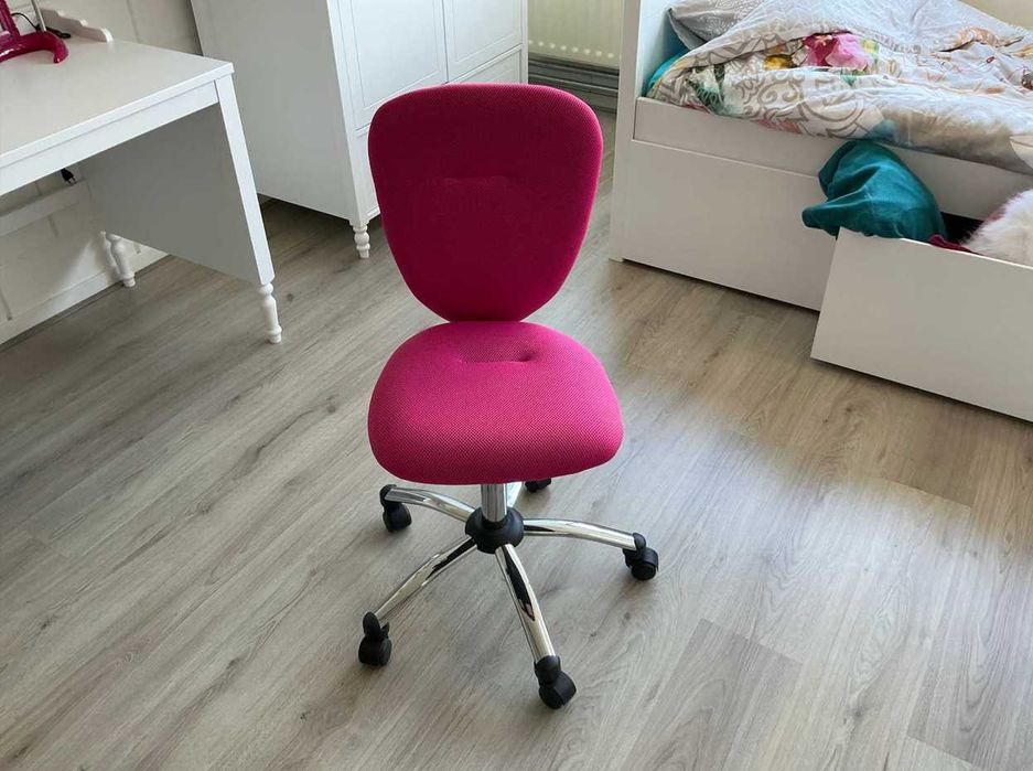 Outlet meblowy - Łóżka, szafy, biurka, toaletki, meble dziecięce