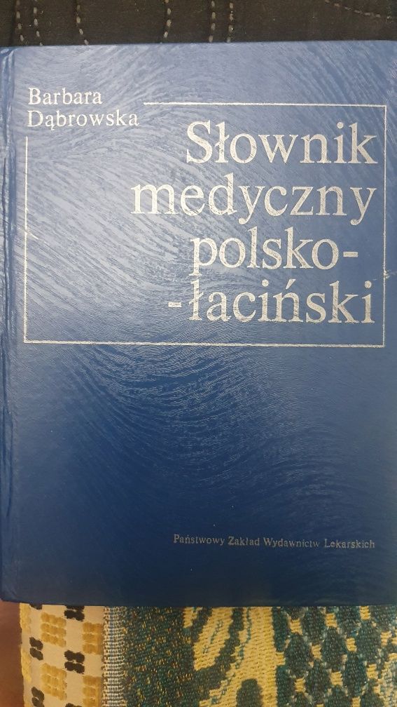 Słownik medyczny polsko-łaciński.
