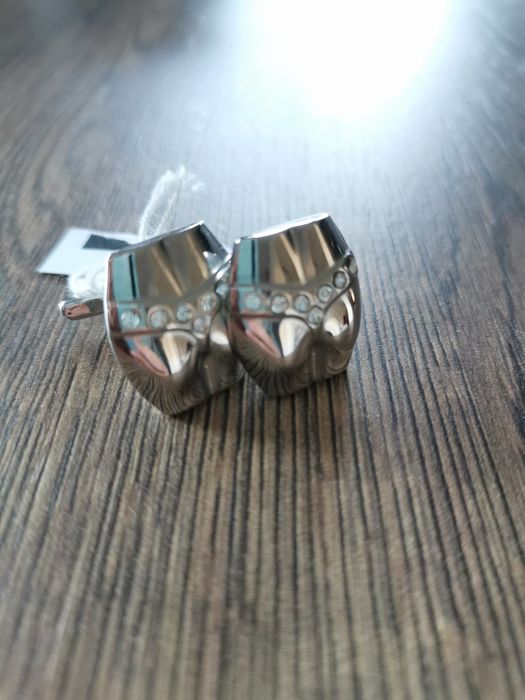 Wieczór Kawalerski/Panieński. Spinki do mankietów w kształcie stringów