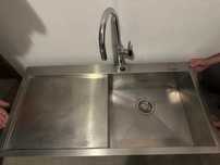 Pia Cozinha em Inox, marca FRANKE c/ torneira