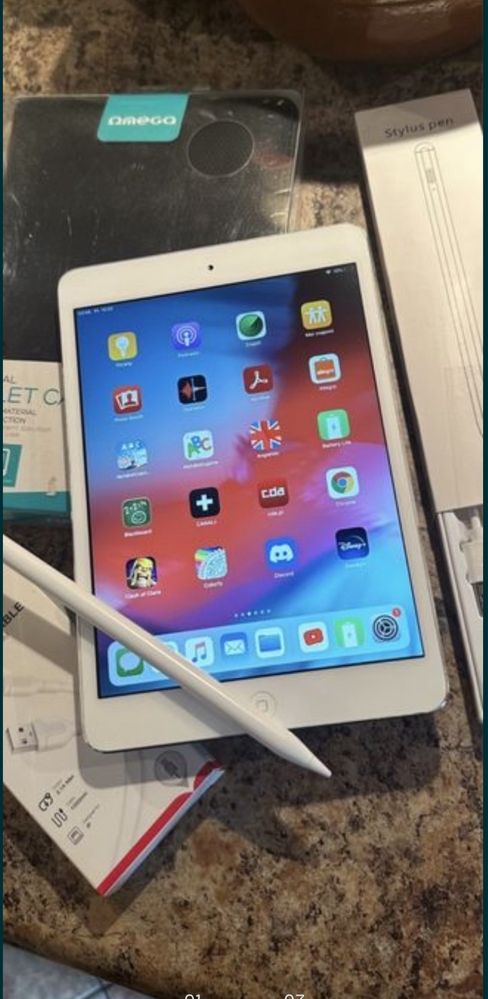 Tablet iPad Apple Retina + nowy rysik - cały zestaw