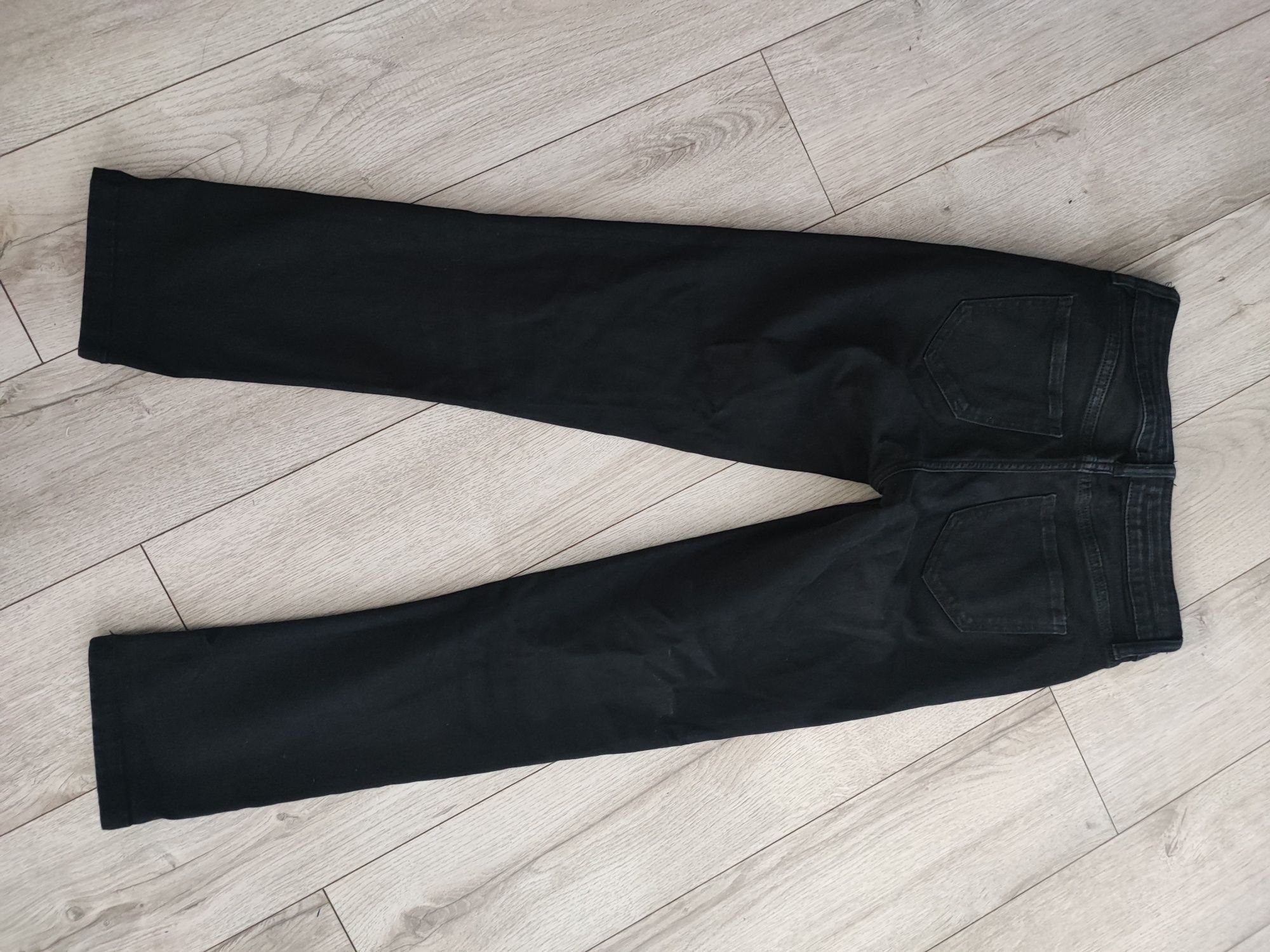 3420. F&F czarne jeansy 36 S