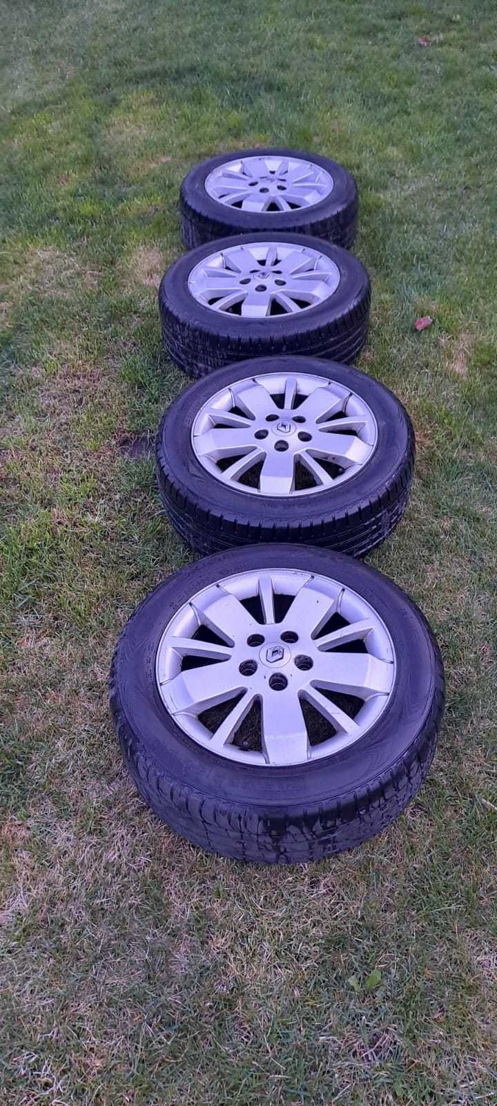 Opony letnie Nokian 205/55/16 stan dobry