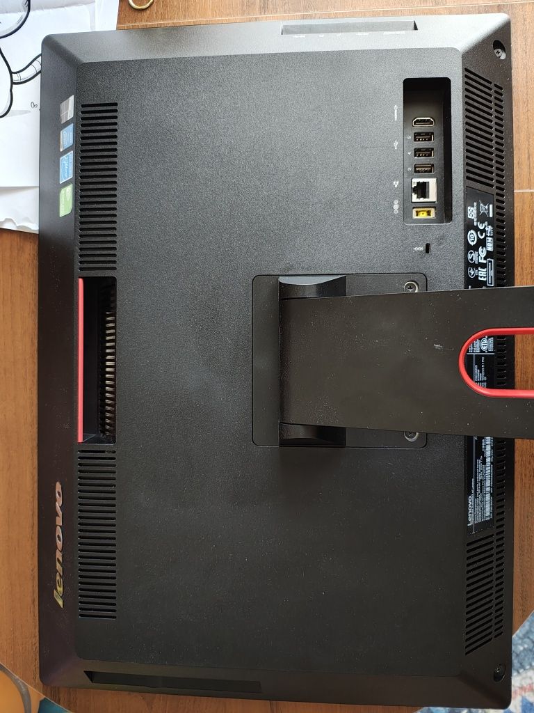 Моноблок LENOVO S40-40, 21.5 IPS Core i3, 16 озу 500HDD Nvidia