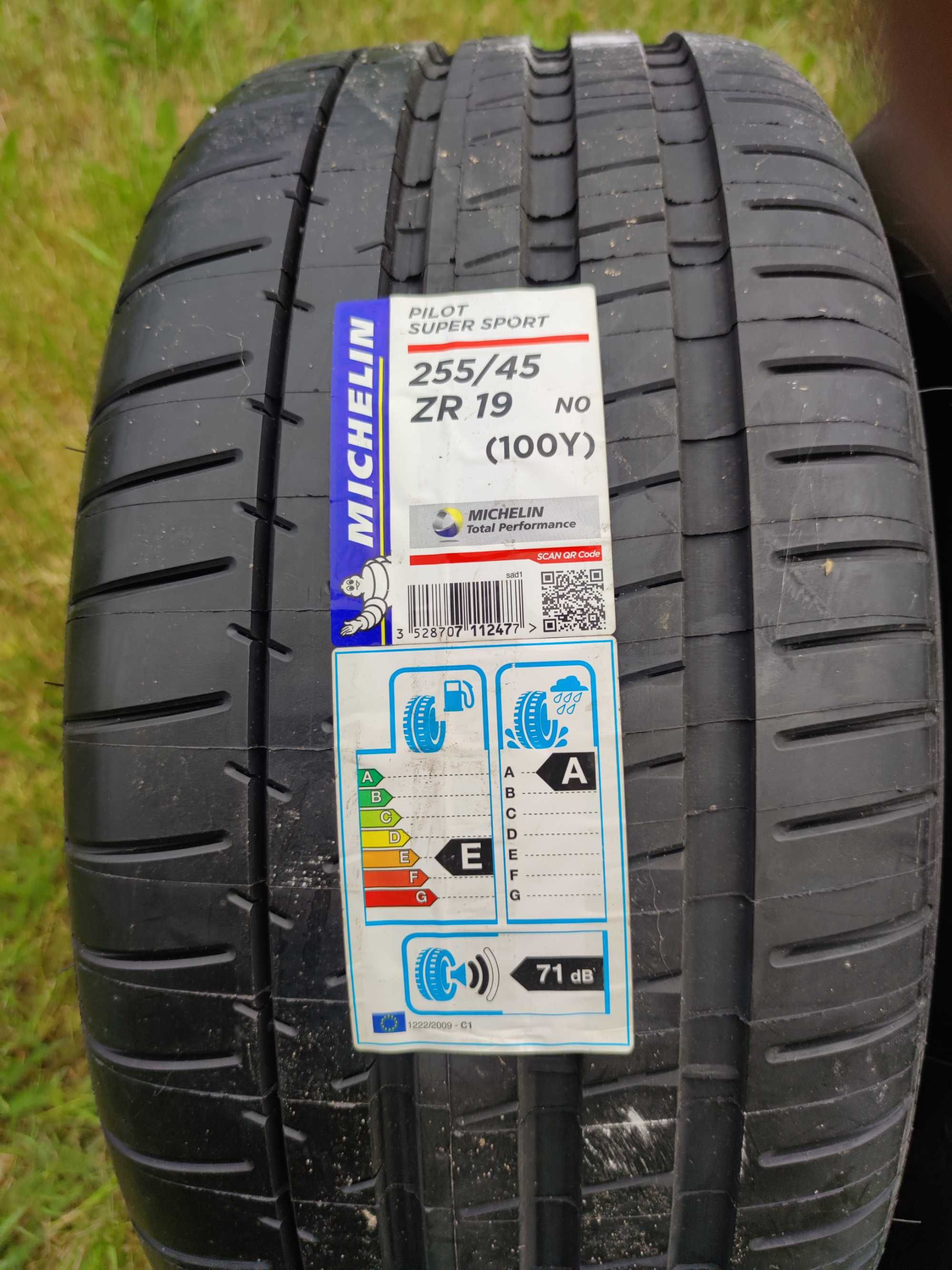 255/45R19 100Y Michelin Pilot Super Sport 255 45 R19  NO