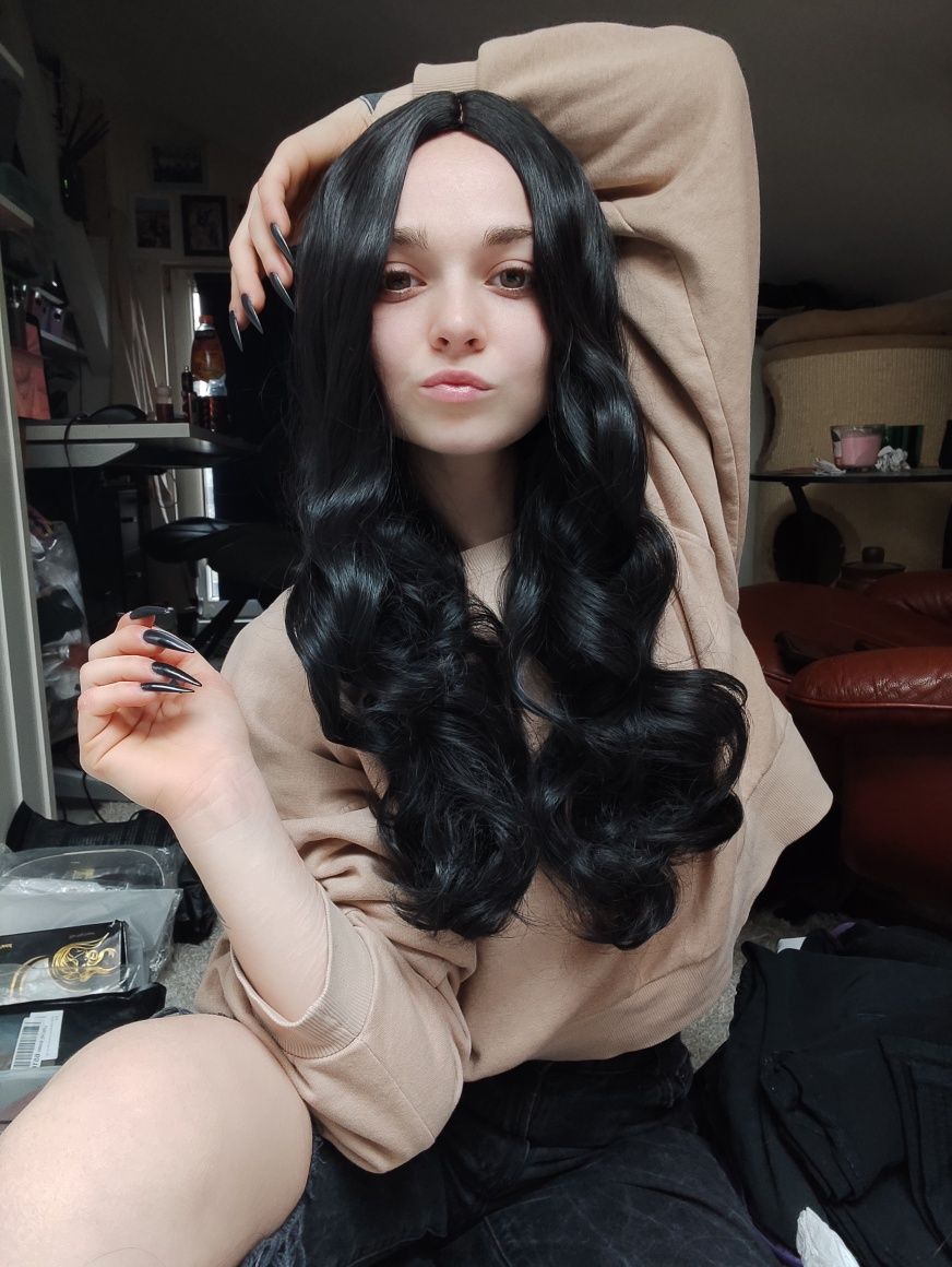 Czarna peruka długa gęsta fale WIG Black cosplay