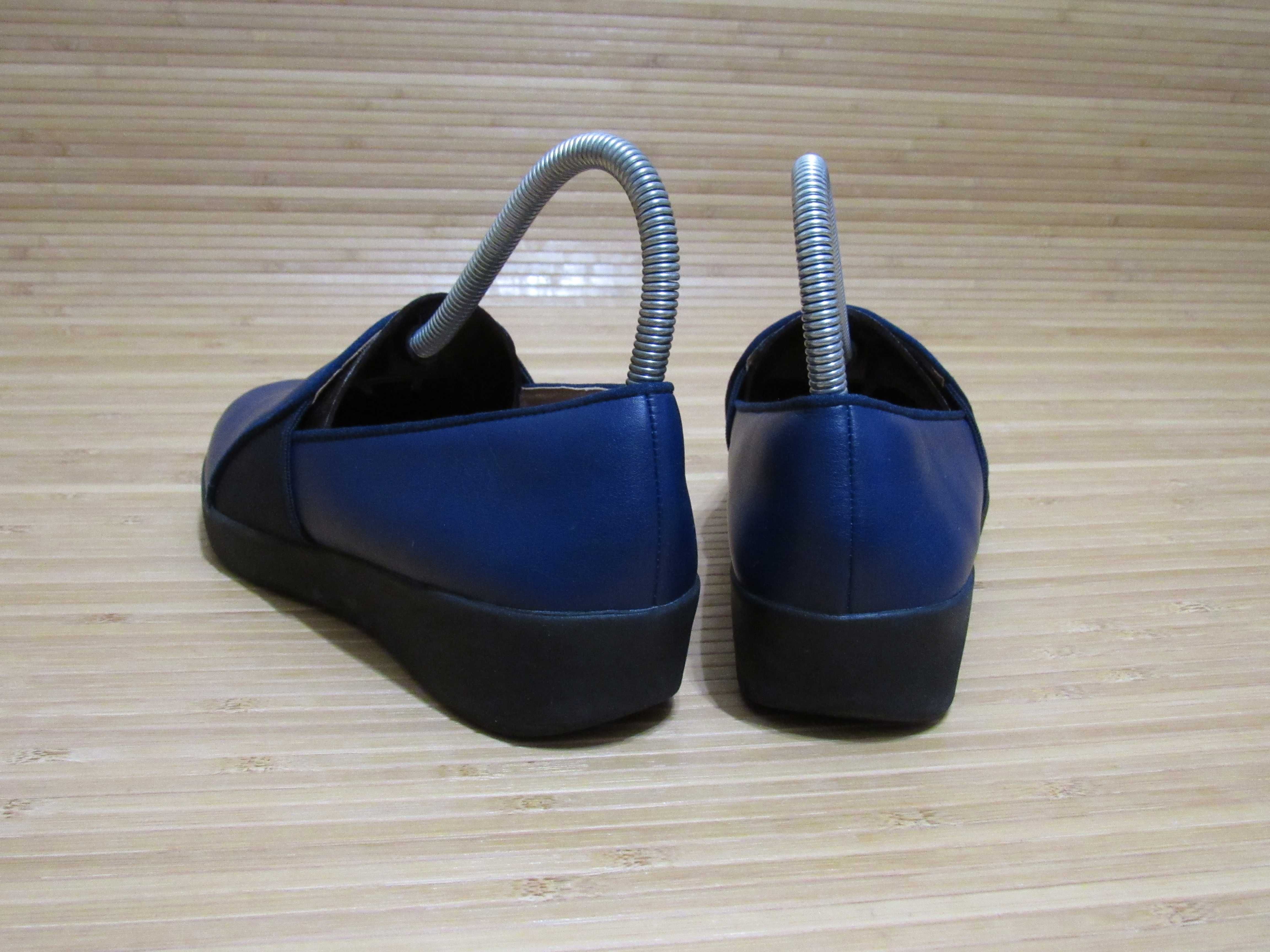 Сліпони Fitflop Colette Skate Slip On; EUR-39; Ус-ка: 25см