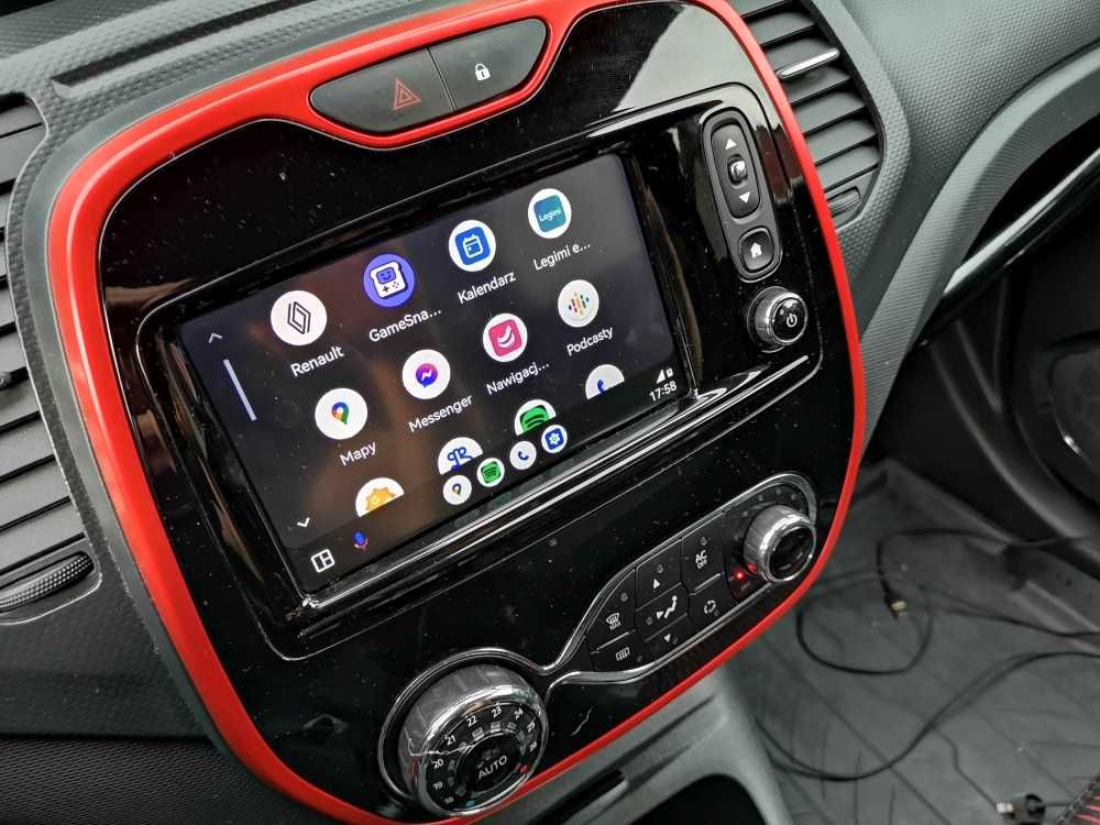 Kamera cofania Renault nawigacja medianav lub rlink1 rlink montaż