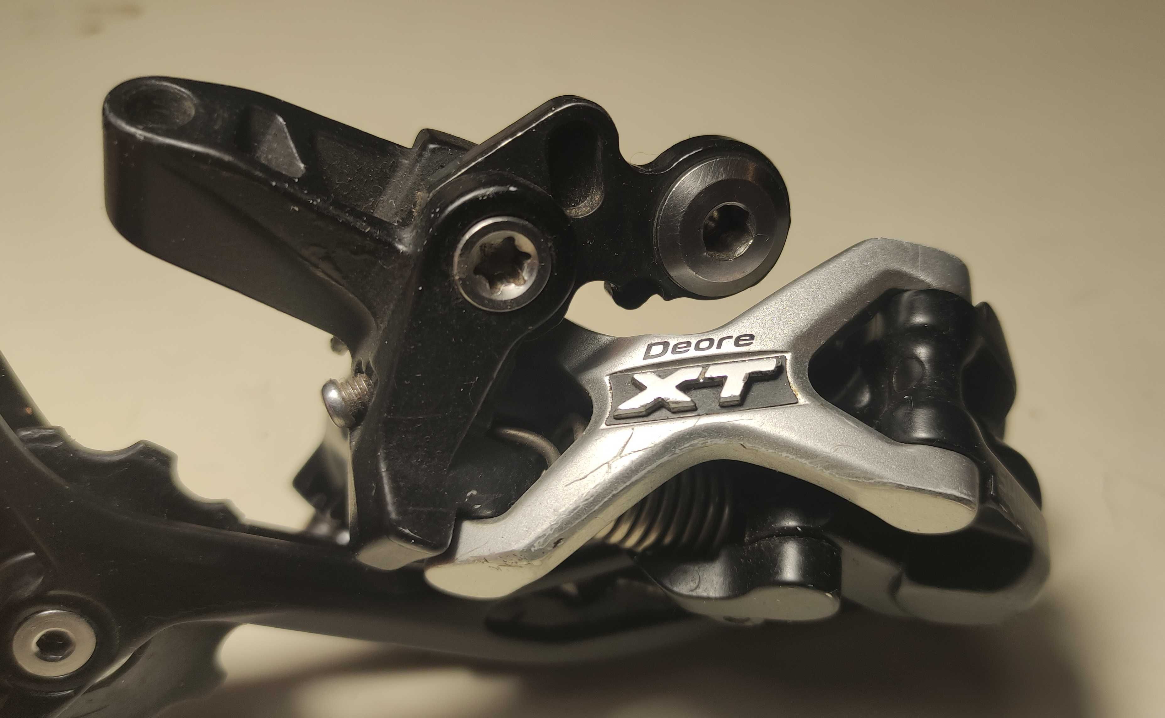 Задній переключатель Shimano Deore XT 10 передач