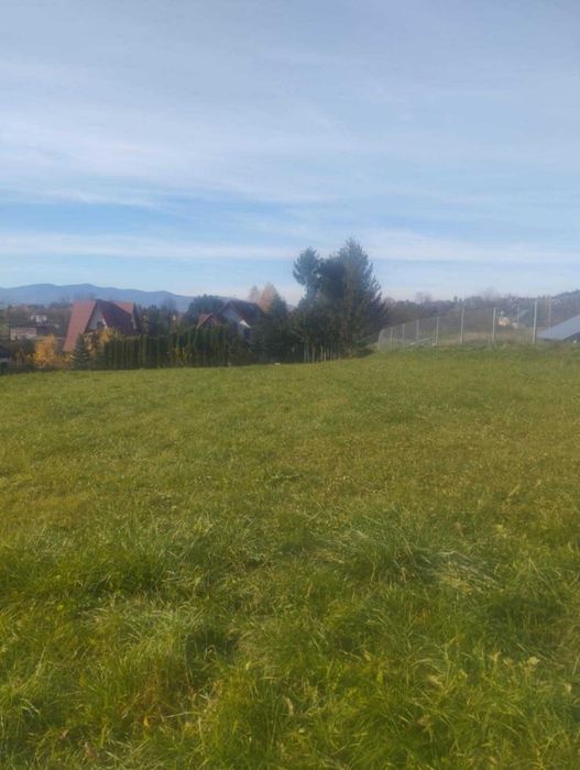 Działka na sprzedaż