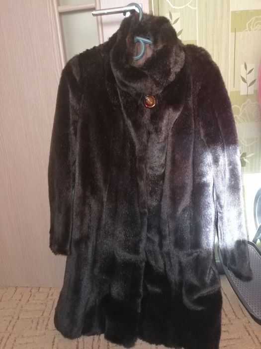 Шуба коричневая 48-50р