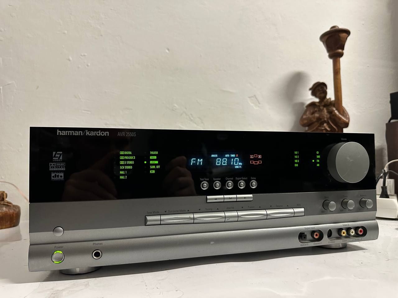 5.1 AVR Amplituner Harman Kardon AVR 2550