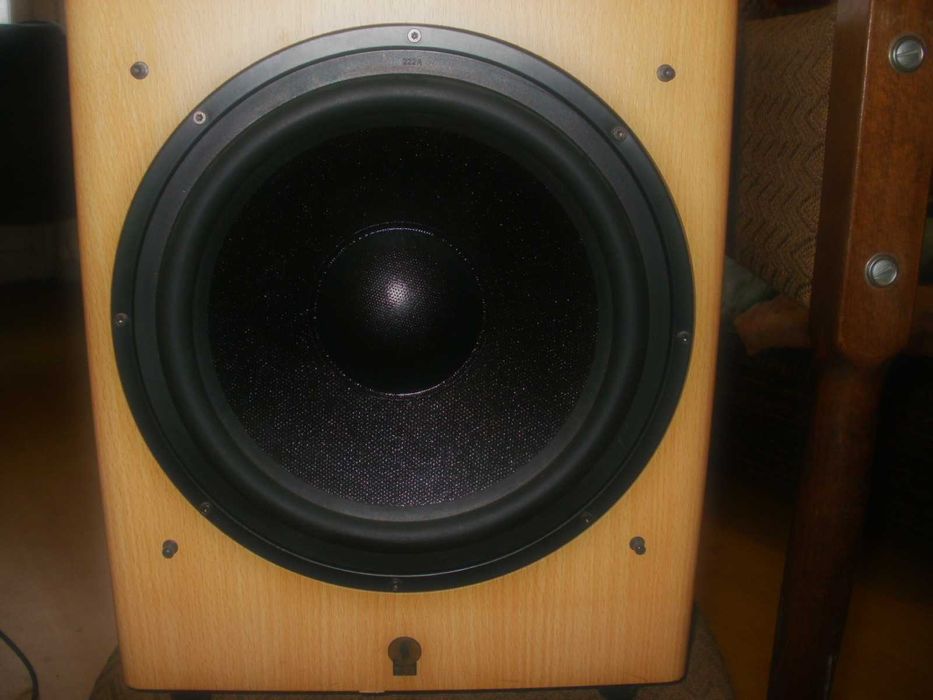 Сабвуфер  SVEN  AC- 31