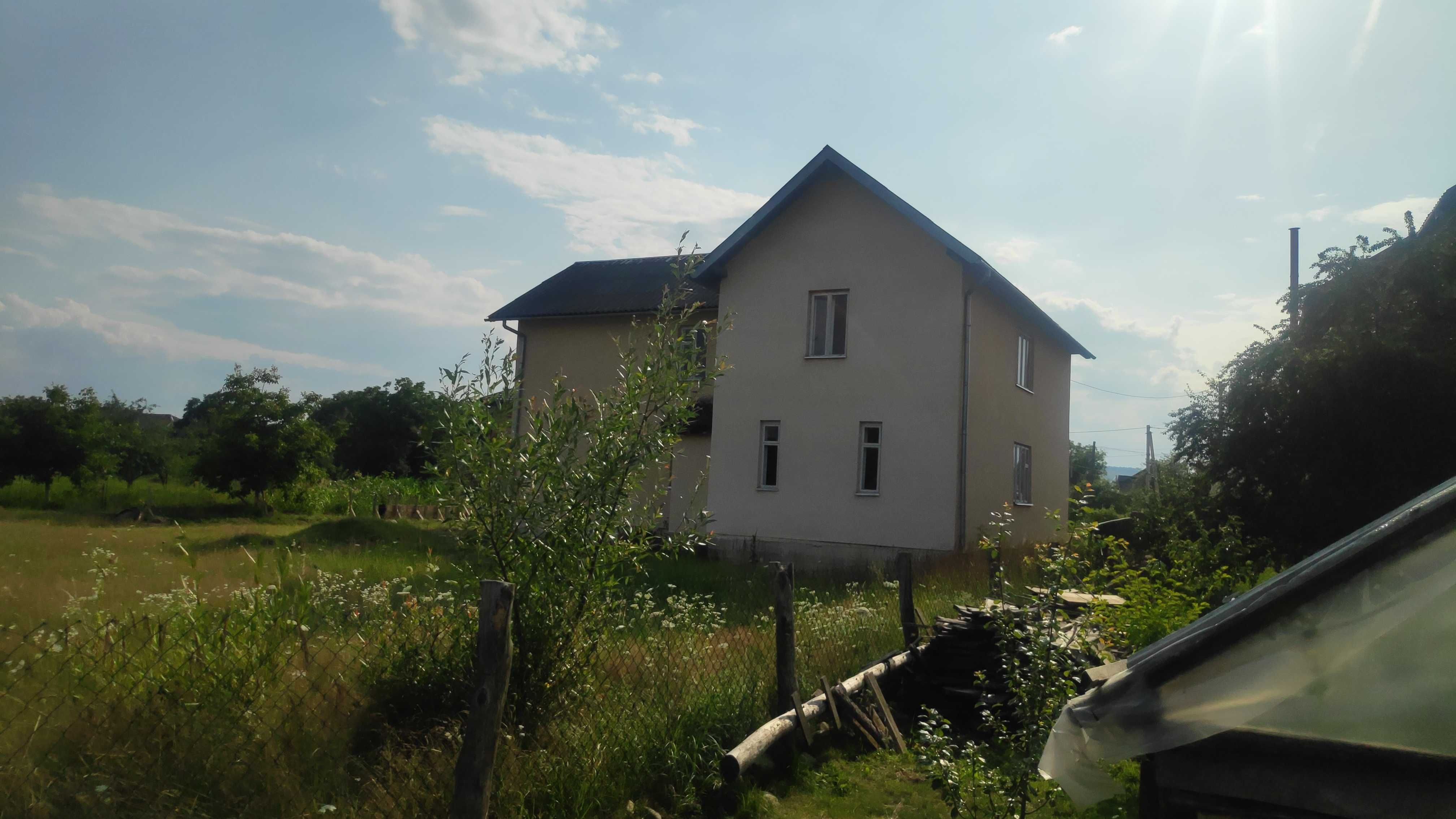 Продам буднок в м.Болехів