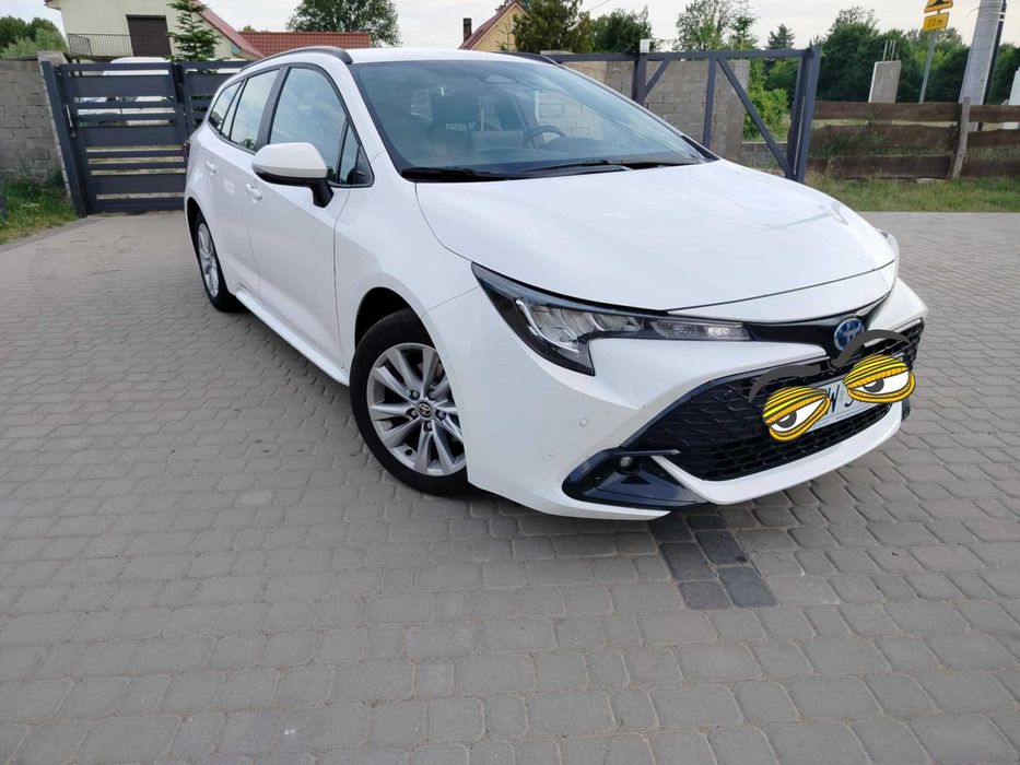 Wynajem Toyota Corolla hybryda automat kombi