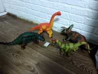 Игрушки Динозавры большие.