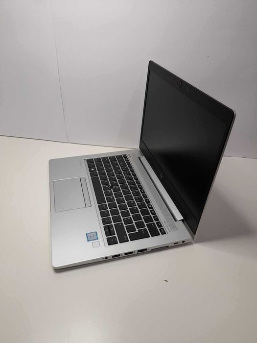 HP Elitebook 830 G5 - Intel Core i5 / 8Gb / SSD 240Gb / Full HD