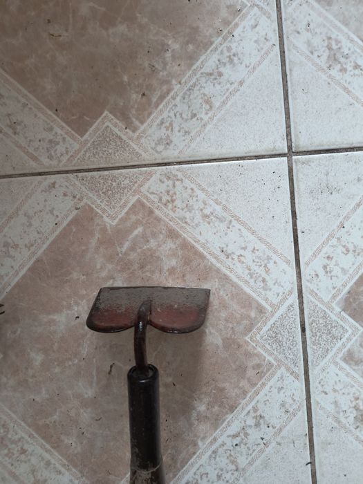Haczka,motyka z trzonkiem