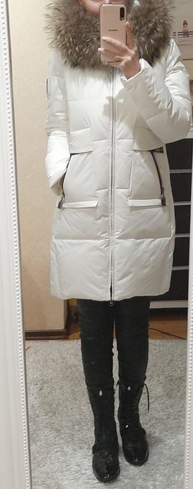 Зимний женский пуховик