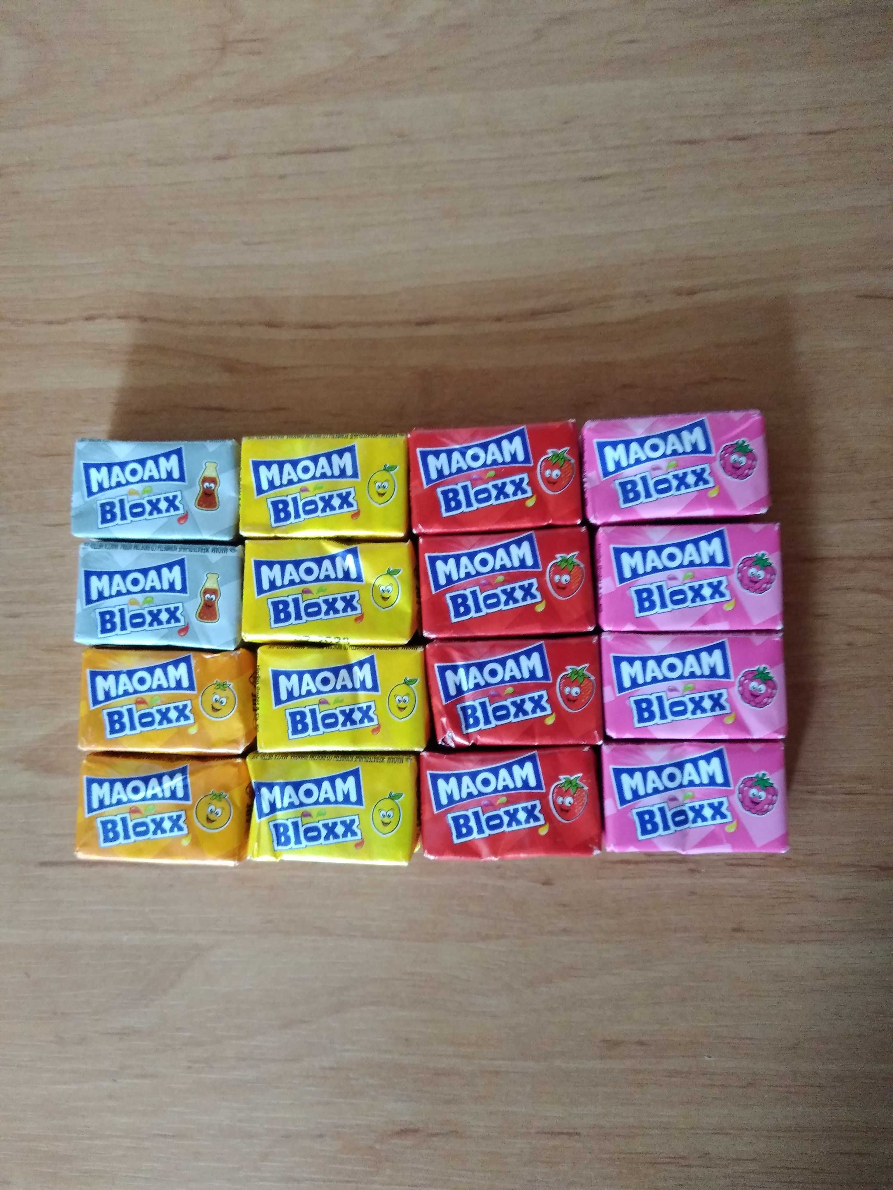 Rozpuszczalne gumy do żucia MAOAM Bloxx 22 g zestaw 16 szt SŁODYCZE