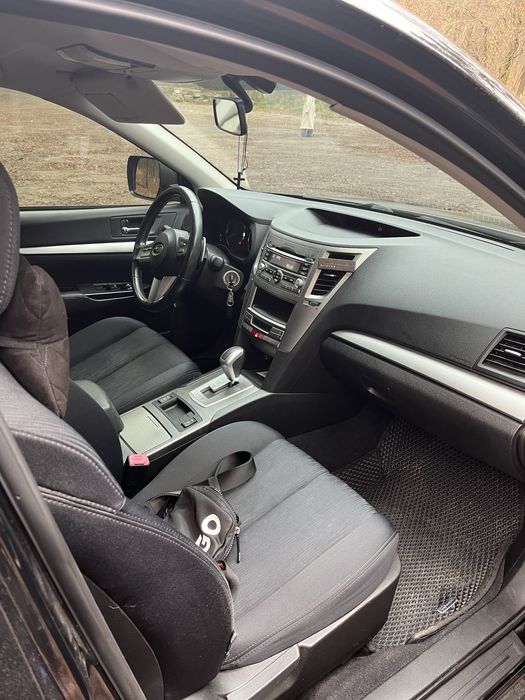 Subaru Legasy універсал 2.0 бензин 2010