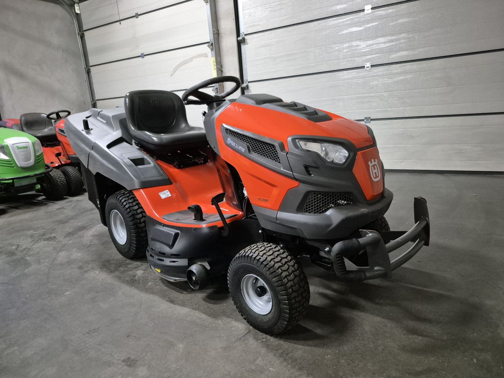 Kosiarka traktorek Husqvarna TC 238t