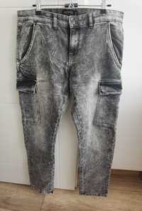 Męskie spodnie jeansy 33/32