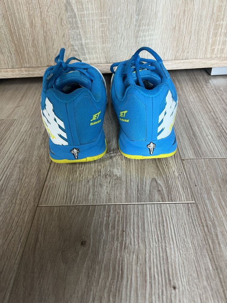 Buty dziecięce sportowe do tenisa Babolat rozm 35 jak nowe