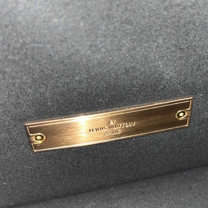 Сумка Dauphine mini louis vuitton